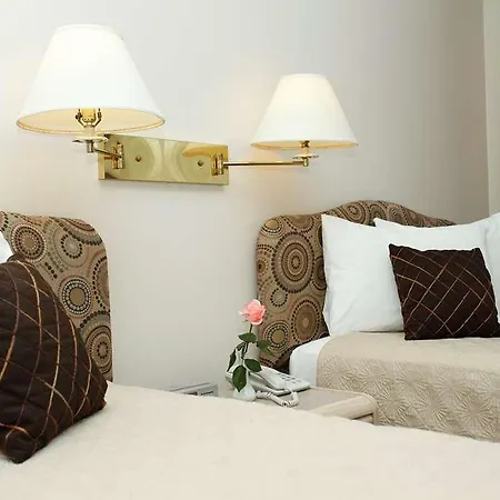 Airport Mara Hotel 3*