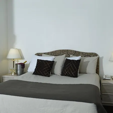 Hotel Airport Mara 3*