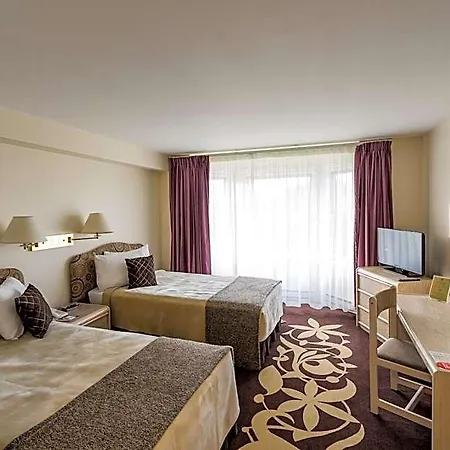 Hotel Airport Mara