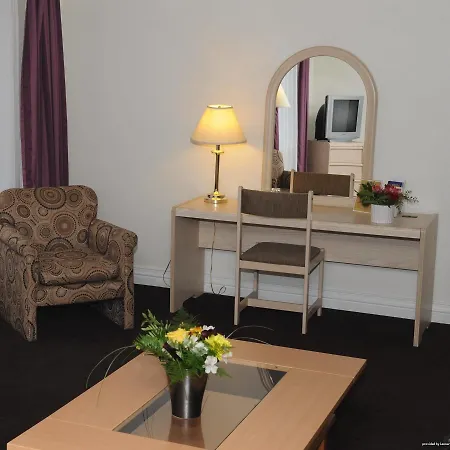 Готель Airport Mara 3*