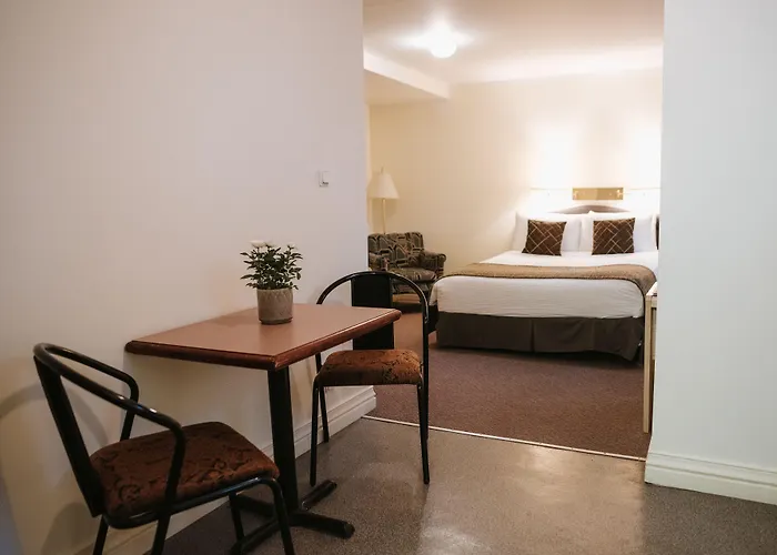 Hotel Airport Mara 3*