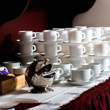 호텔 Airport Mara 3*