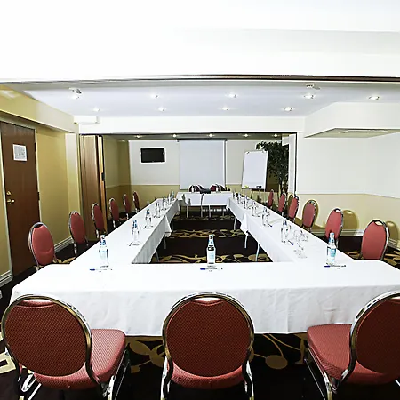 ホテル Airport Mara