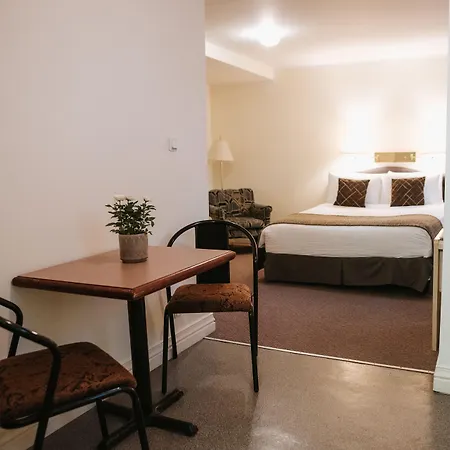 ホテル Airport Mara 3*