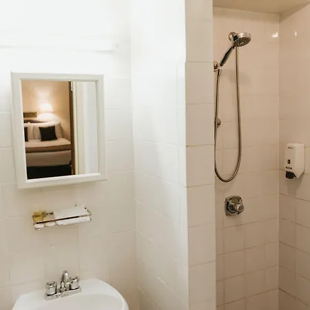 ホテル Airport Mara リガ