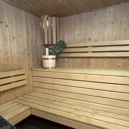 ホテル Airport Mara 3*