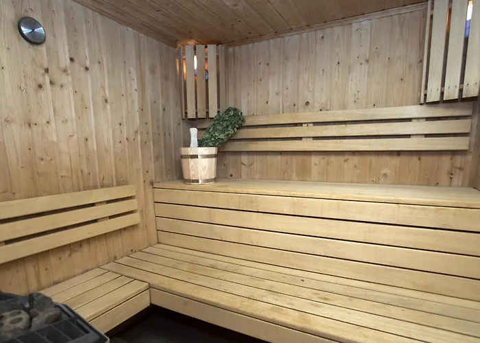 Hotell Airport Mara 3*