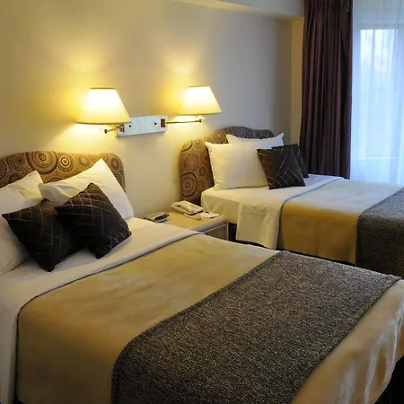 Airport Mara 3*